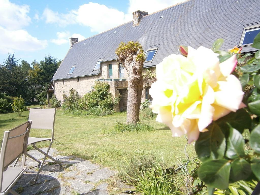 Les Chaumieres De Kerimel Bed & Breakfast Ploemel Екстериор снимка